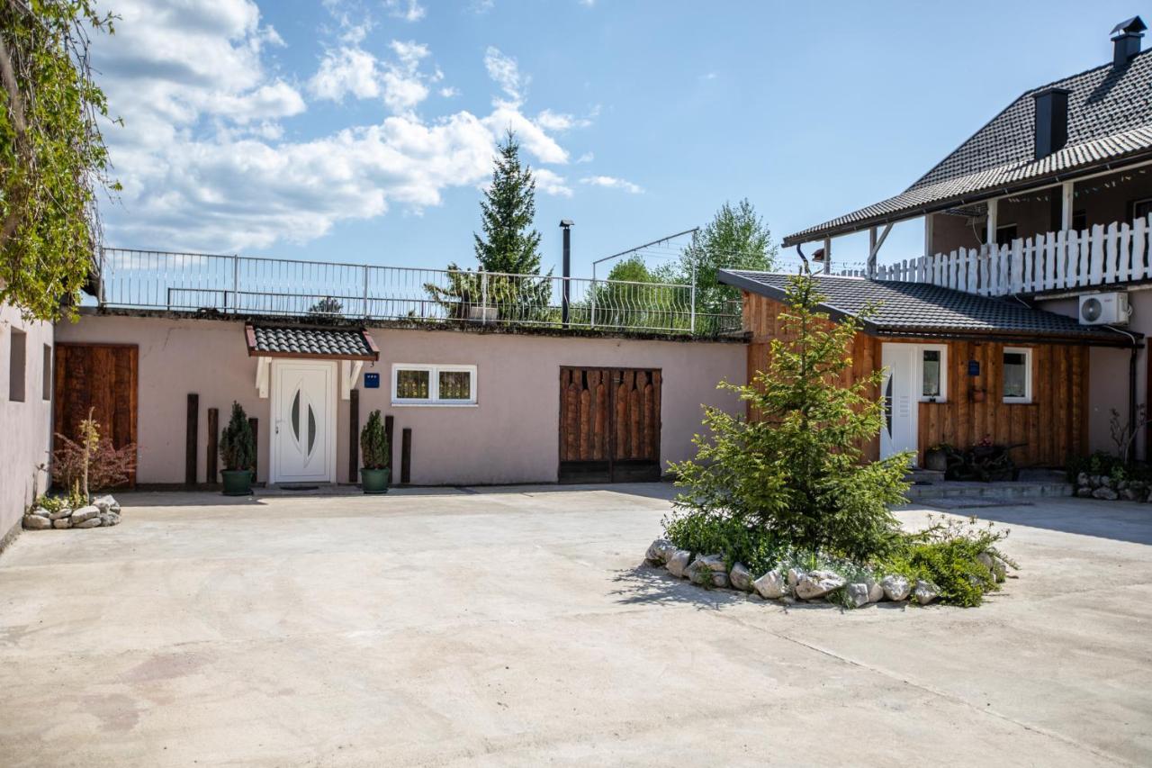 Sumski Dvori Apartment Огулин Экстерьер фото